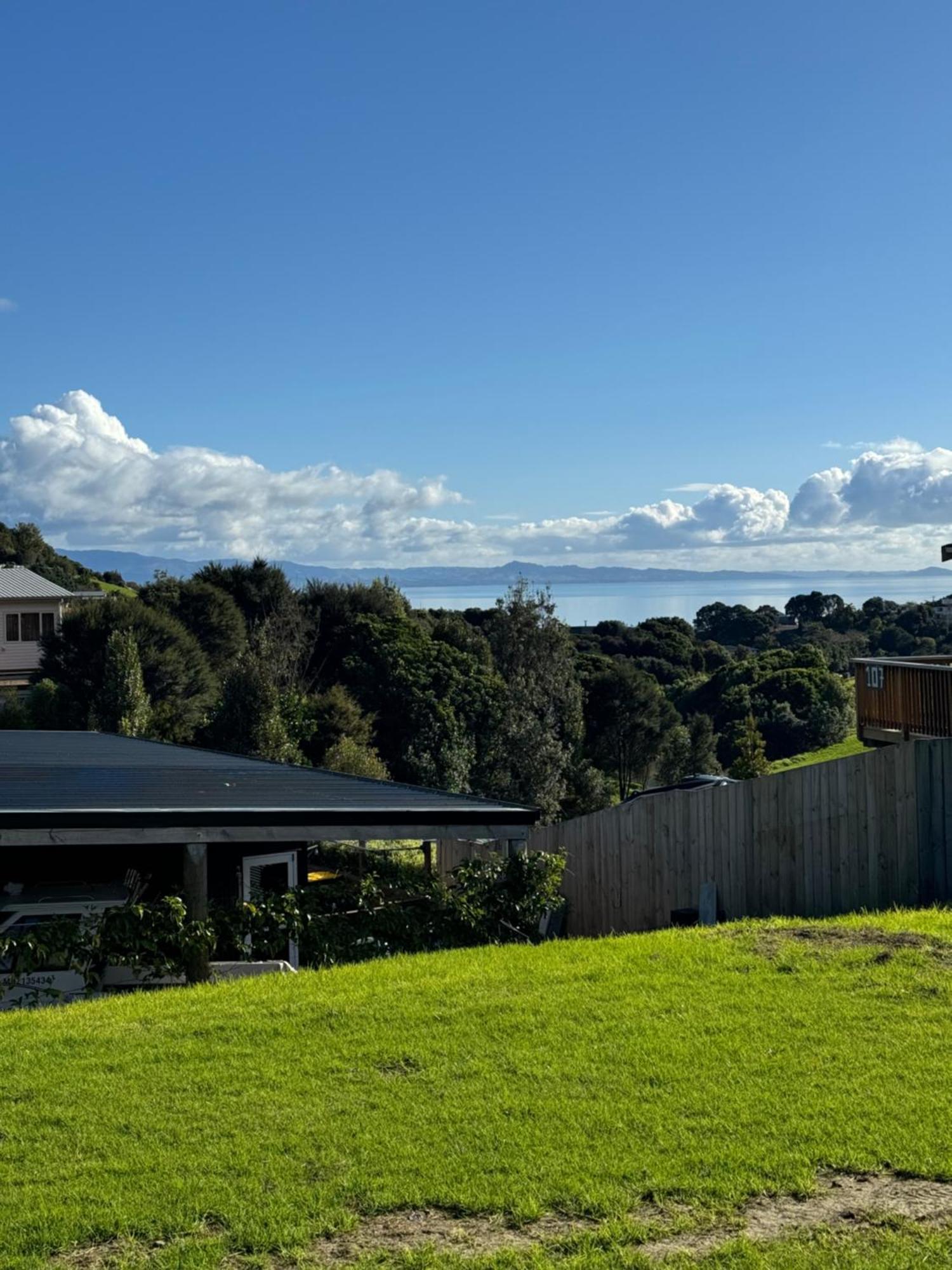 Te Mata Retreat Apartment Tapu Екстериор снимка