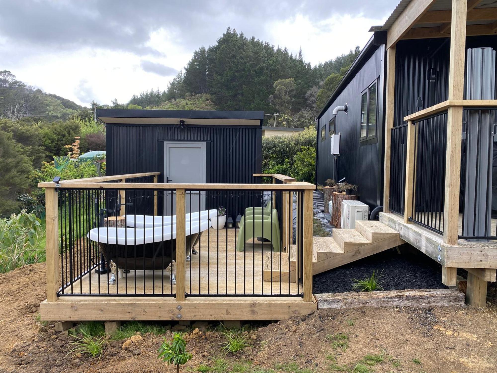 Te Mata Retreat Apartment Tapu Екстериор снимка